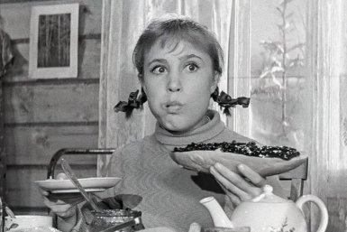 Фильм &quotДевчата&quot (0+) скриншот. Фильм &quotДевчата&quot (0+)