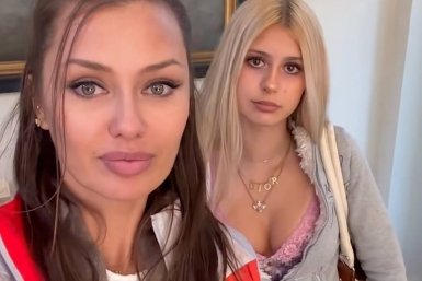 Виктория Боня с дочерью скриншот. соцсети Виктории Бони