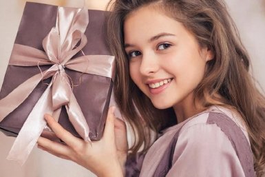 5 небанальных подарков на 8 Марта - некоторые легко найти на маркетплейсе