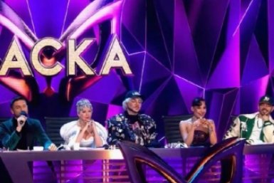 Судьи в шоу &quotМаска&quot (16+) стоп-кадр из шоу &quotМаска&quot (16+)