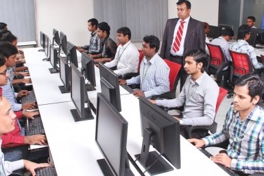 В бесплатной нейросети не стоит использовать личные данные pxhere.com