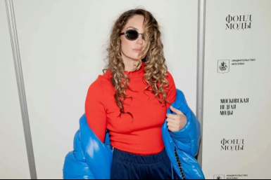 Муцениеце научила, как прокачать стальной пресс за 10 минут - 2 упражнения, а результат "огонь"