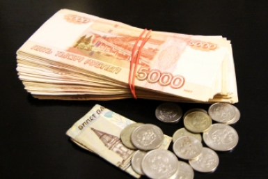 Кто из россиян получает более 150 тысяч рублей на работе