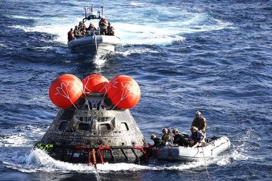 Приводнение спускаемого аппарата &quotОрион&quot GettyImages