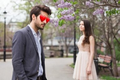 У мужчин почва уходит из под ног: 5 знаков с невероятной энергетикой у женщин