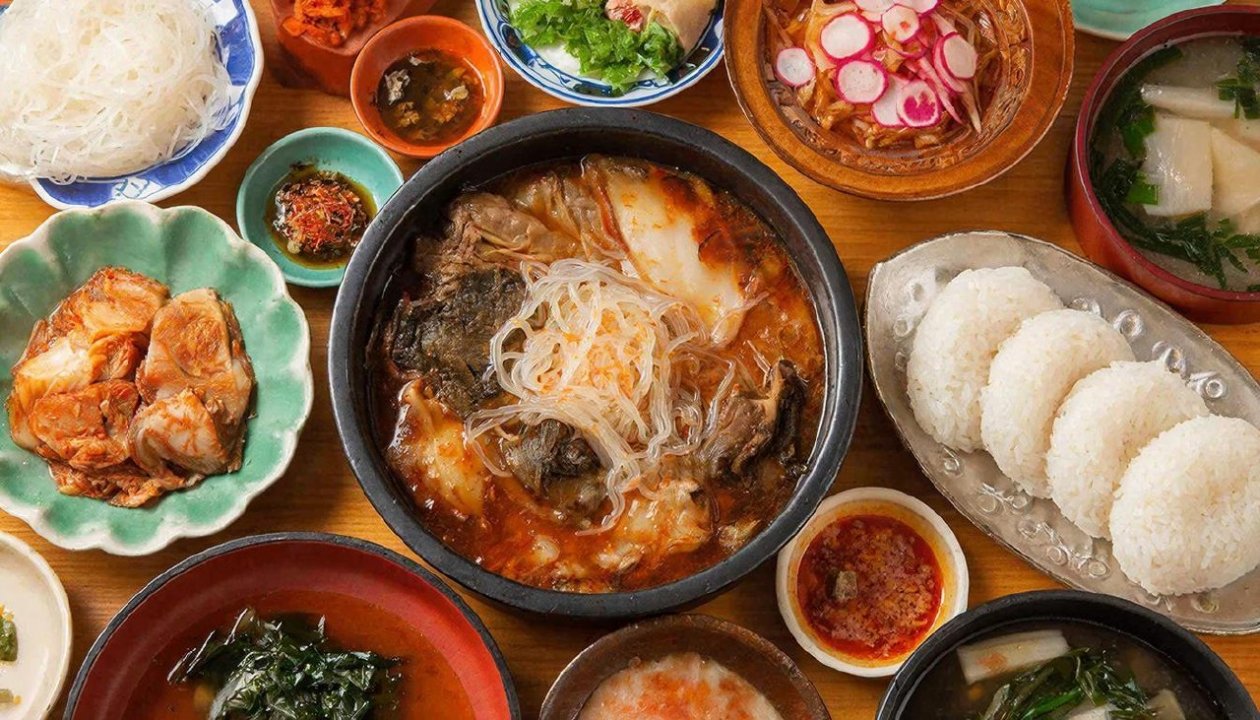 Изображение GigaChat (18+)