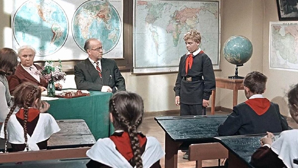 Фильм &quotСтарик Хоттабыч&quot (0+) скриншот из фильма &quotСтарик Хоттабыч&quot (0+)