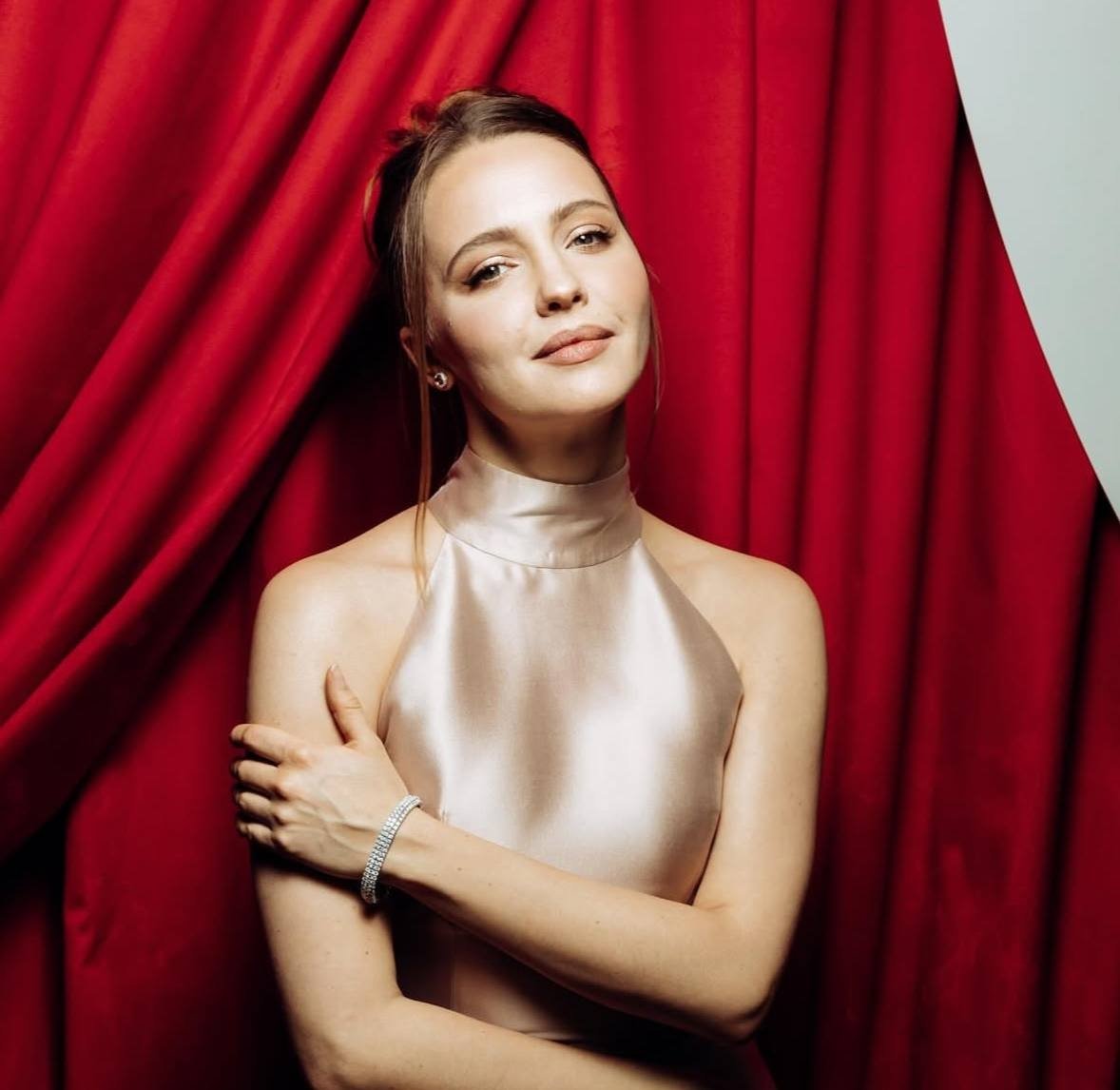 Юля Хлынина соцсети актрисы