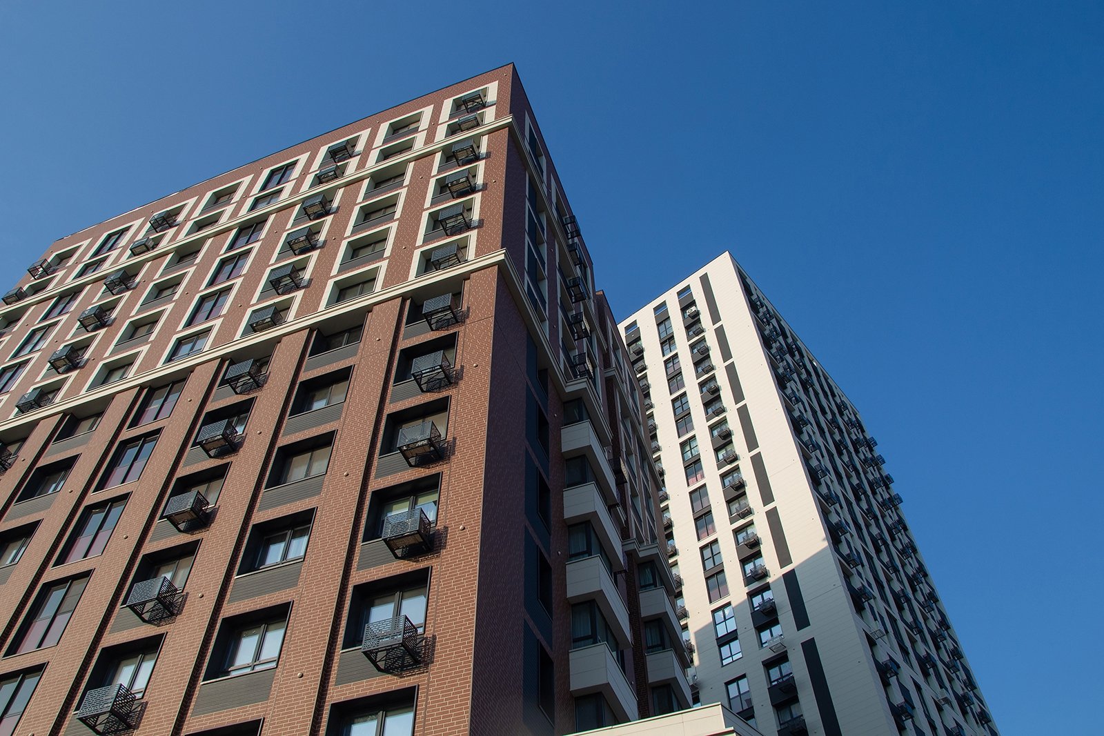 Точечная застройка, высотка, дом, жилье, квартира, окна, Кировский район Юлия Матреницкая, ИА AmurMedia.ru