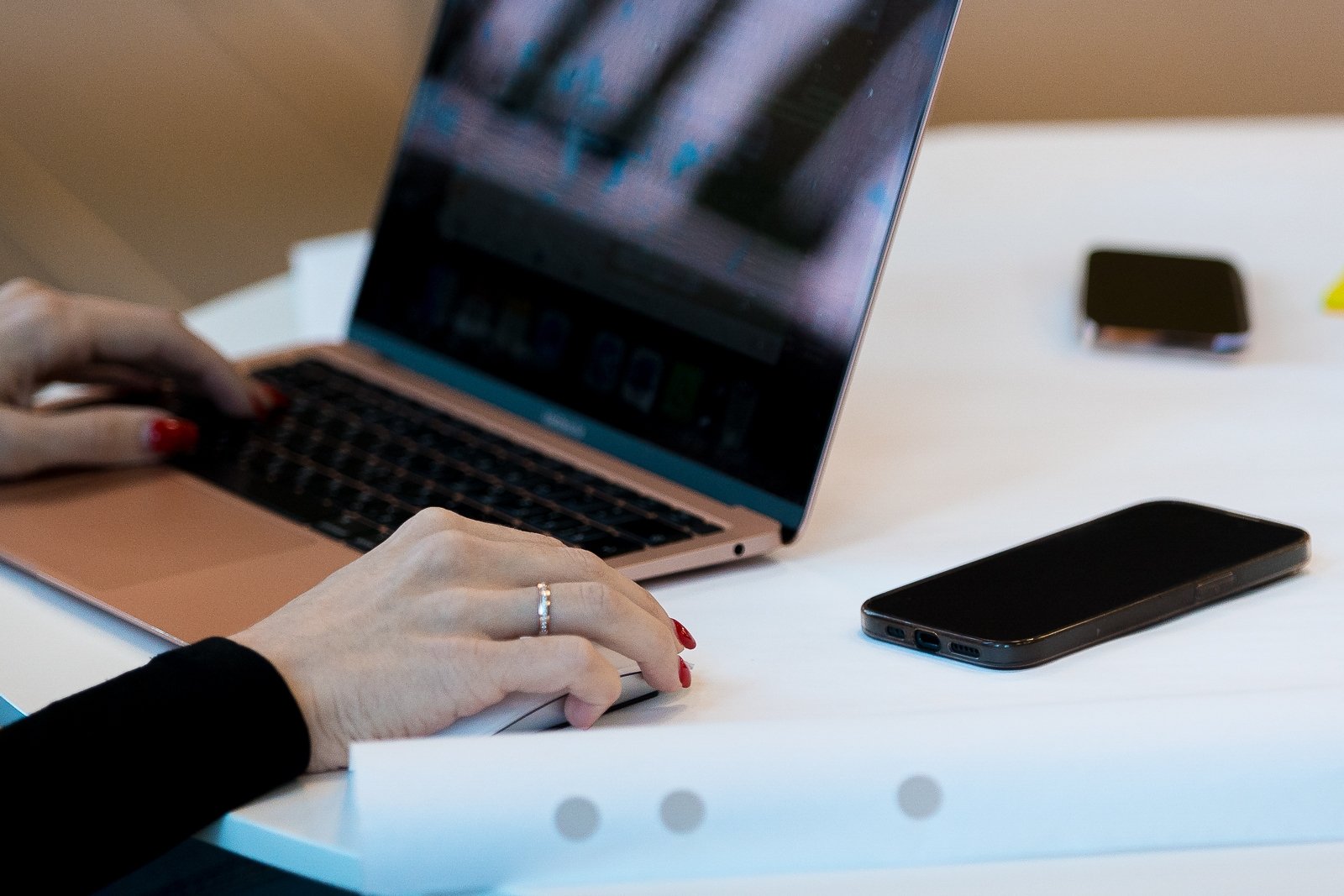 В Госдуме высказались о &quotбелых списках&quot и блокировках Илья Аверьянов, ИА PrimaMedia.ru